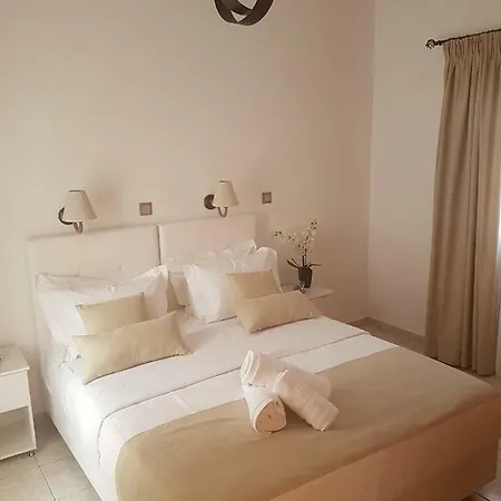 아파트 Santorini Family Kamári